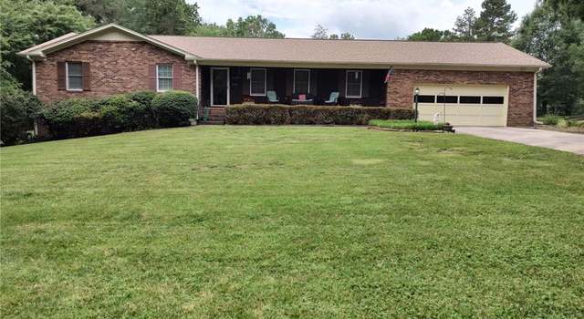Photo of 902 Norse St, High Point, NC 27265