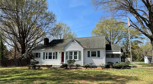 Photo of 373 Mountain View Rd, King, NC 27021