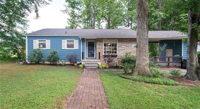 Photo of 3709 Parkwood Dr, Greensboro, NC 27403