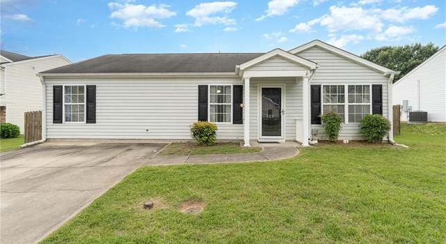 Photo of 220 Julian Pond Ln, Kernersville, NC 27284