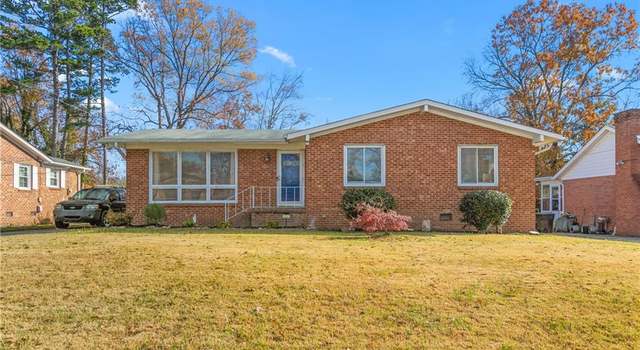 Photo of 1921 Drexmore Ave, Greensboro, NC 27406