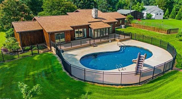 Photo of 1507 Scalesville Rd, Summerfield, NC 27358