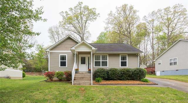 Photo of 1754 Willa Place Dr, Kernersville, NC 27284