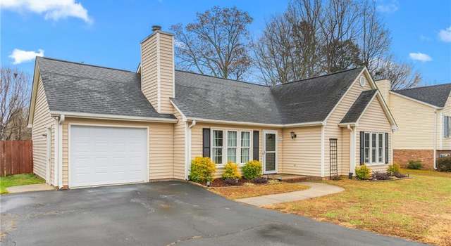 Photo of 1835 Embark Dr, Kernersville, NC 27284