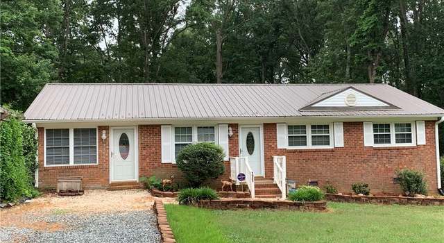 Photo of 7025 Tree Hollow Rd, Thomasville, NC 27360