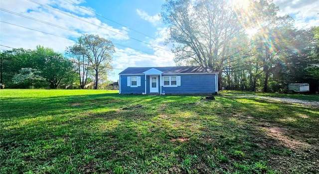 Photo of 3710 Flint St, Greensboro, NC 27405