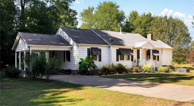 Photo of 308 E 8th St, Lexington, NC 27295