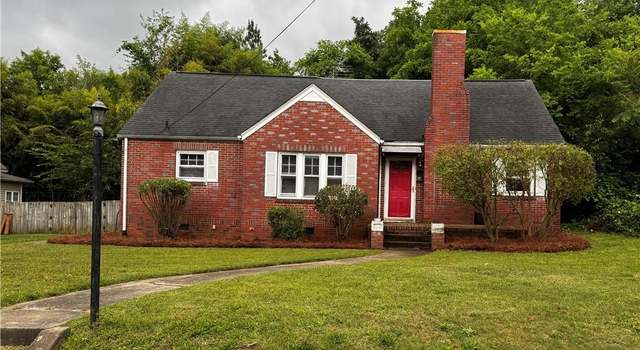 Photo of 1205 W Northwood St, Greensboro, NC 27408