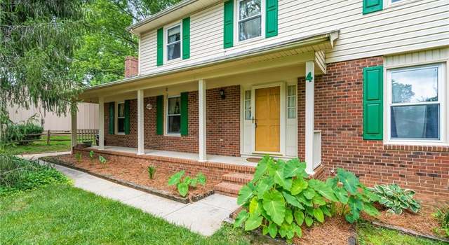 Photo of 4 Frostbrook Ct, Greensboro, NC 27455