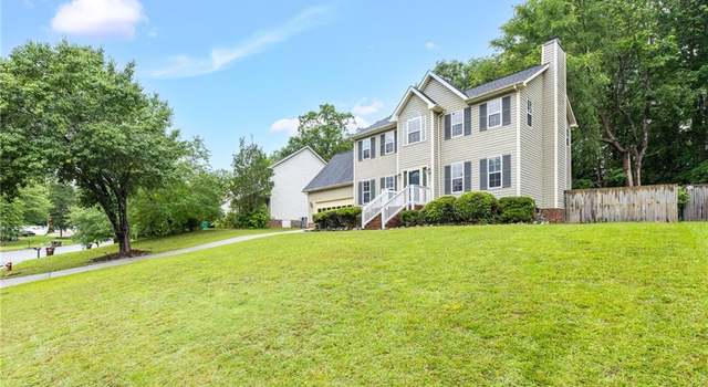 Photo of 911 New Hampshire Dr, Jamestown, NC 27282