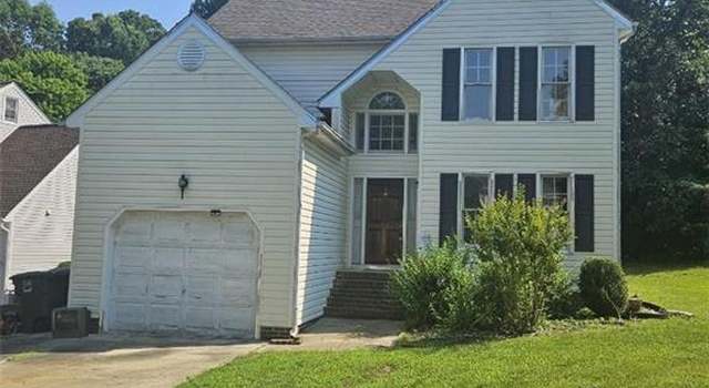Photo of 12 Knoll Brook Ct, Greensboro, NC 27407