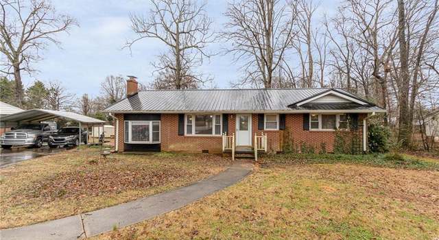 Photo of 1358 Greenwood Dr, Burlington, NC 27217