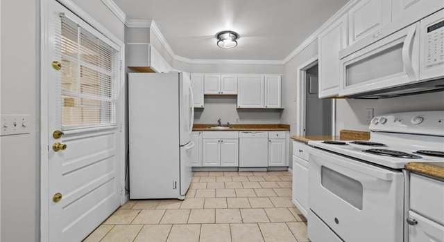 Photo of 608 Vineyard Park Ct, Winston-salem, NC 27104