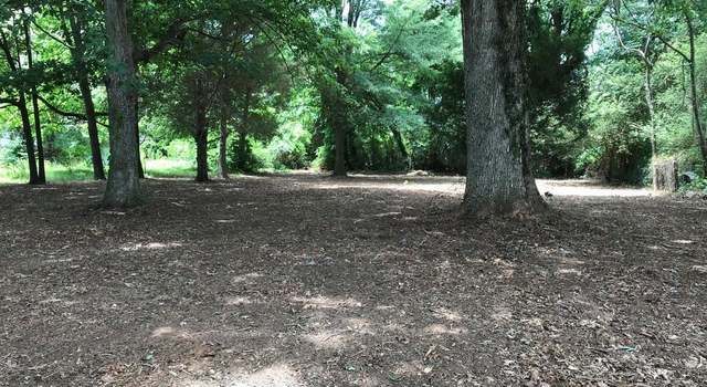 Photo of 3105 Iris Pl, Greensboro, NC 27405