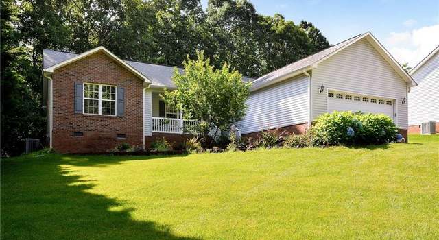 Photo of 3714 Courtland Cir, Thomasville, NC 27360