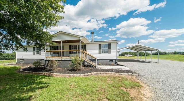 Photo of 1504 Varnie Rd, Yadkinville, NC 27055