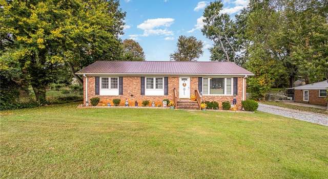 Photo of 2825 Westchester Dr, Burlington, NC 27217