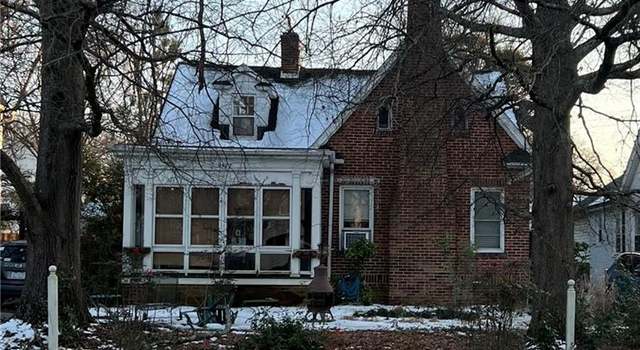 Photo of 2423 Camden Rd, Greensboro, NC 27403
