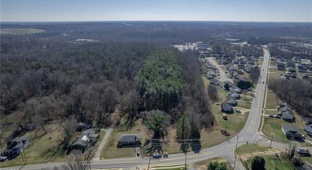 Photo of 2012 Mcknight Mill Rd, Greensboro, NC 27405