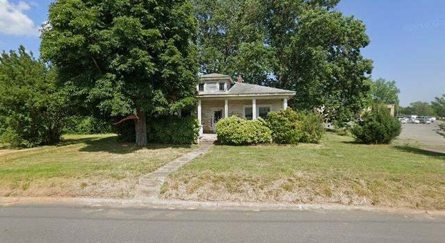 Photo of 204 N Main St, Morganton, NC 28655