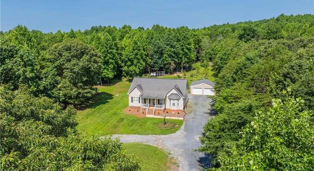 Photo of 4575 Emerald Dr, Liberty, NC 27298