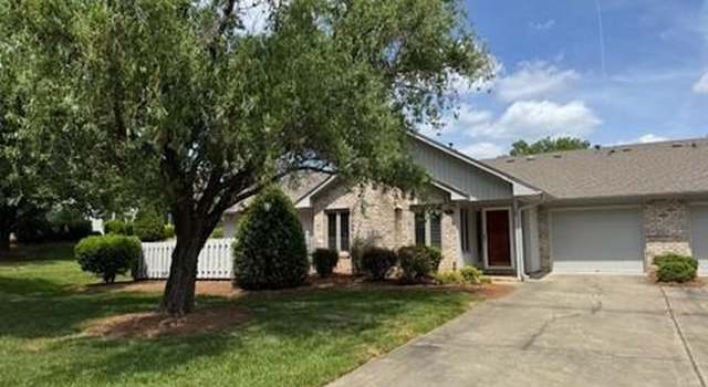Photo of 302 Glentower Dr, Greensboro, NC 27410
