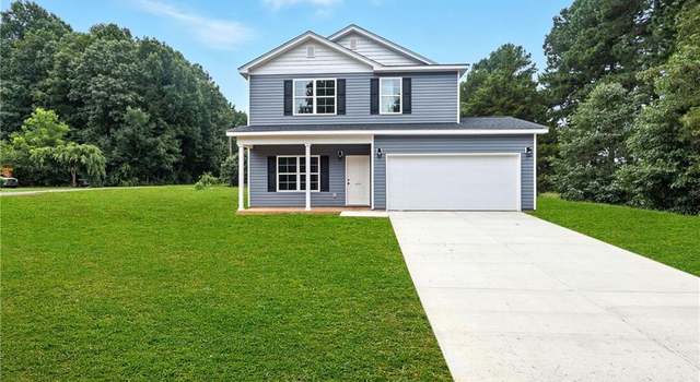 Photo of 490 E Ridge Ave, Liberty, NC 27298