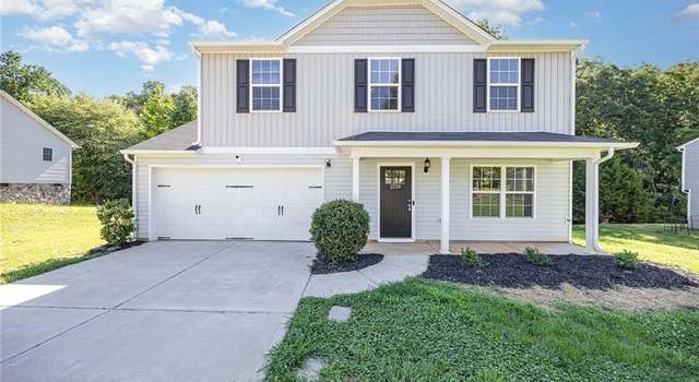Photo of 2739 Buckhorn Dr, Randleman, NC 27317