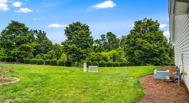 Photo of 1301 Bayswater Dr, High Point, NC 27265