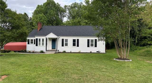Photo of 294 Blue Ridge Ave, Elkin, NC 28621