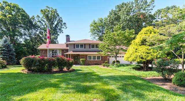 Photo of 394 Forest Oaks Dr, Dobson, NC 27017