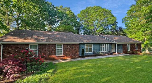 Photo of 265 E Magnolia Rd, North Wilkesboro, NC 28659