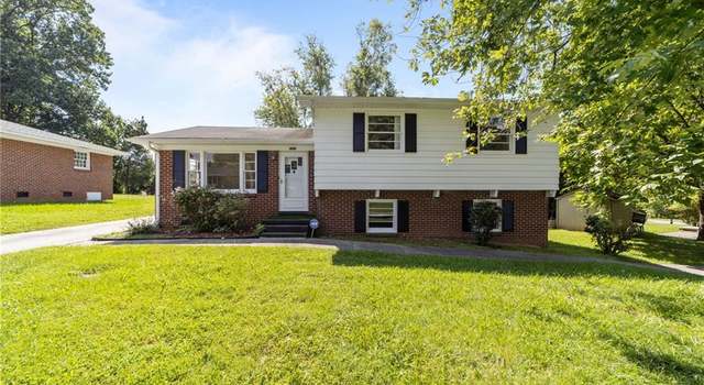 Photo of 2509 Fontaine Rd, Greensboro, NC 27407