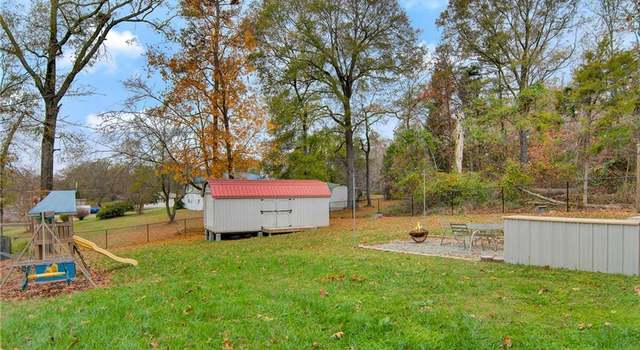 Photo of 124 Pilot Dr, Thomasville, NC 27360