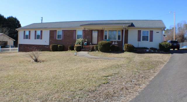 Photo of 425 Ararat Highway Rd, Ararat, VA 24053