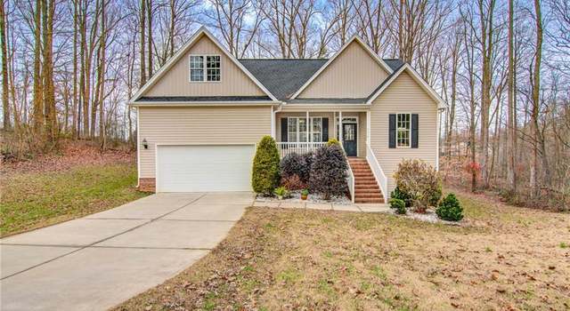 Photo of 5412 Wood Leaf Dr, Greensboro, NC 27406