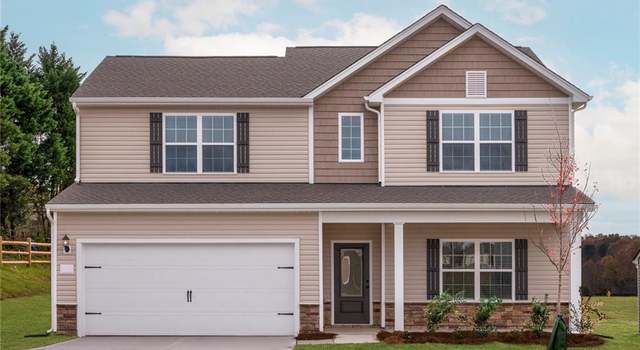Photo of 108 Courtland Dr, King, NC 27021