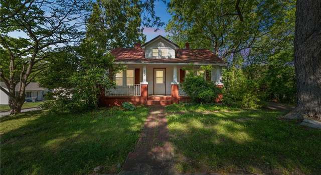Photo of 803 Fulton St, Reidsville, NC 27320