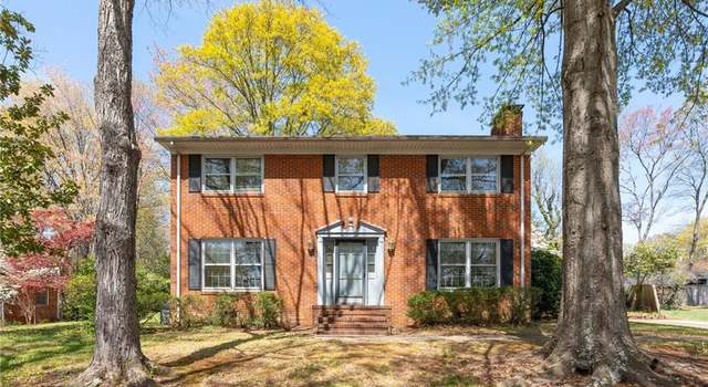Photo of 3202 Robin Hood Dr, Greensboro, NC 27408