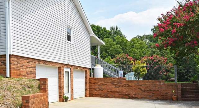 Photo of 247 Krause Ln, Winston Salem, NC 27127
