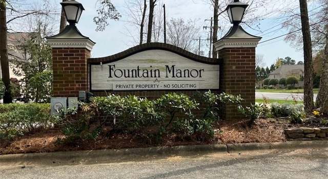 Photo of 1 Fountain View Cir Unit C, Greensboro, NC 27405