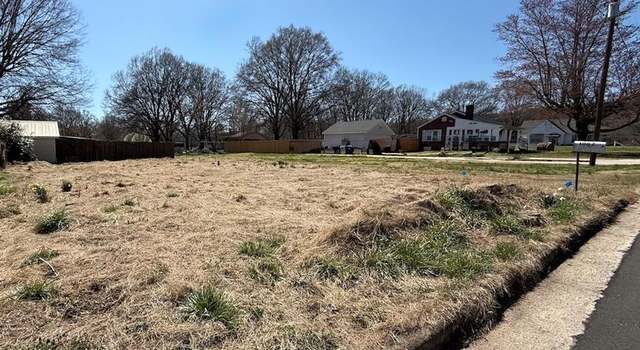 Photo of 1002 W Jackson St, Mayodan, NC 27027