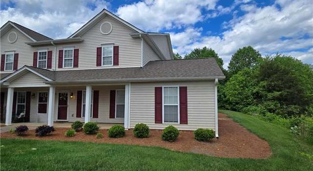 Photo of 172 Pinewood Ln #104, Advance, NC 27006