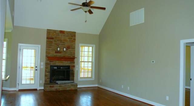Photo of 6821 Orchard Path Dr, Clemmons, NC 27012