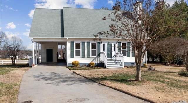 Photo of 1669 Quillmark Rd, Winston-salem, NC 27127