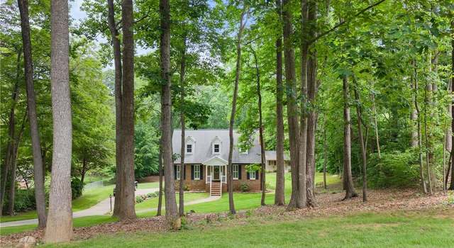 Photo of 498 Farmstead Rd, Winston-salem, NC 27107
