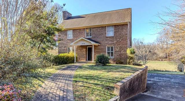 Photo of 3709 Redwing Ct, Winston-salem, NC 27106