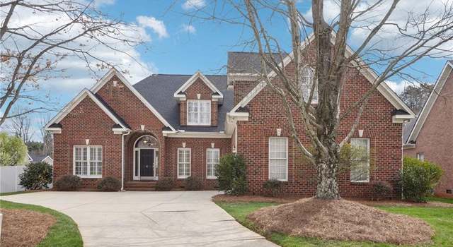 Photo of 6 Rosebay Ln, Greensboro, NC 27455