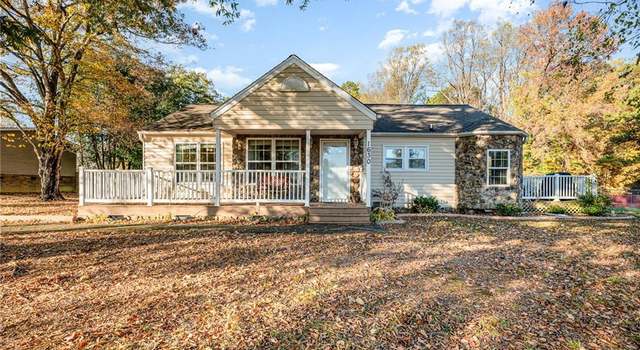 Photo of 1630 Community Rd, Lexington, NC 27295