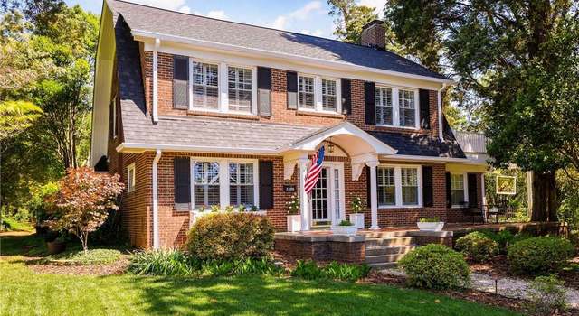 Photo of 1406 W Cornwallis Dr, Greensboro, NC 27408